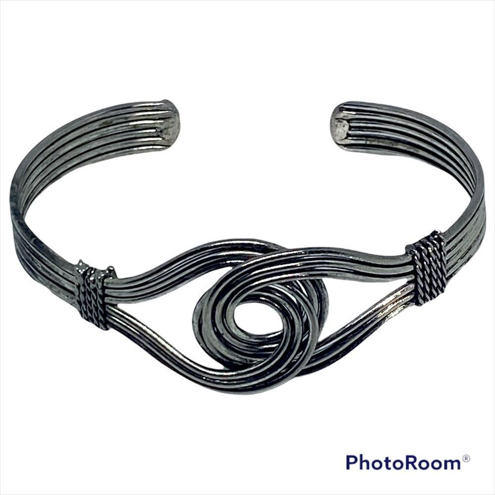 Silver Tone Fashion Boho Artisan Artsy Wire Look Cuff Bracelet